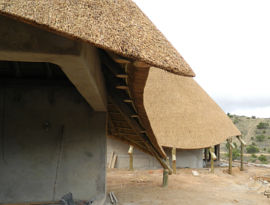 Thatched lodge - curved thatch designs