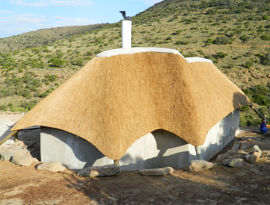 Thatched lodge - eastern cape thatching contractor